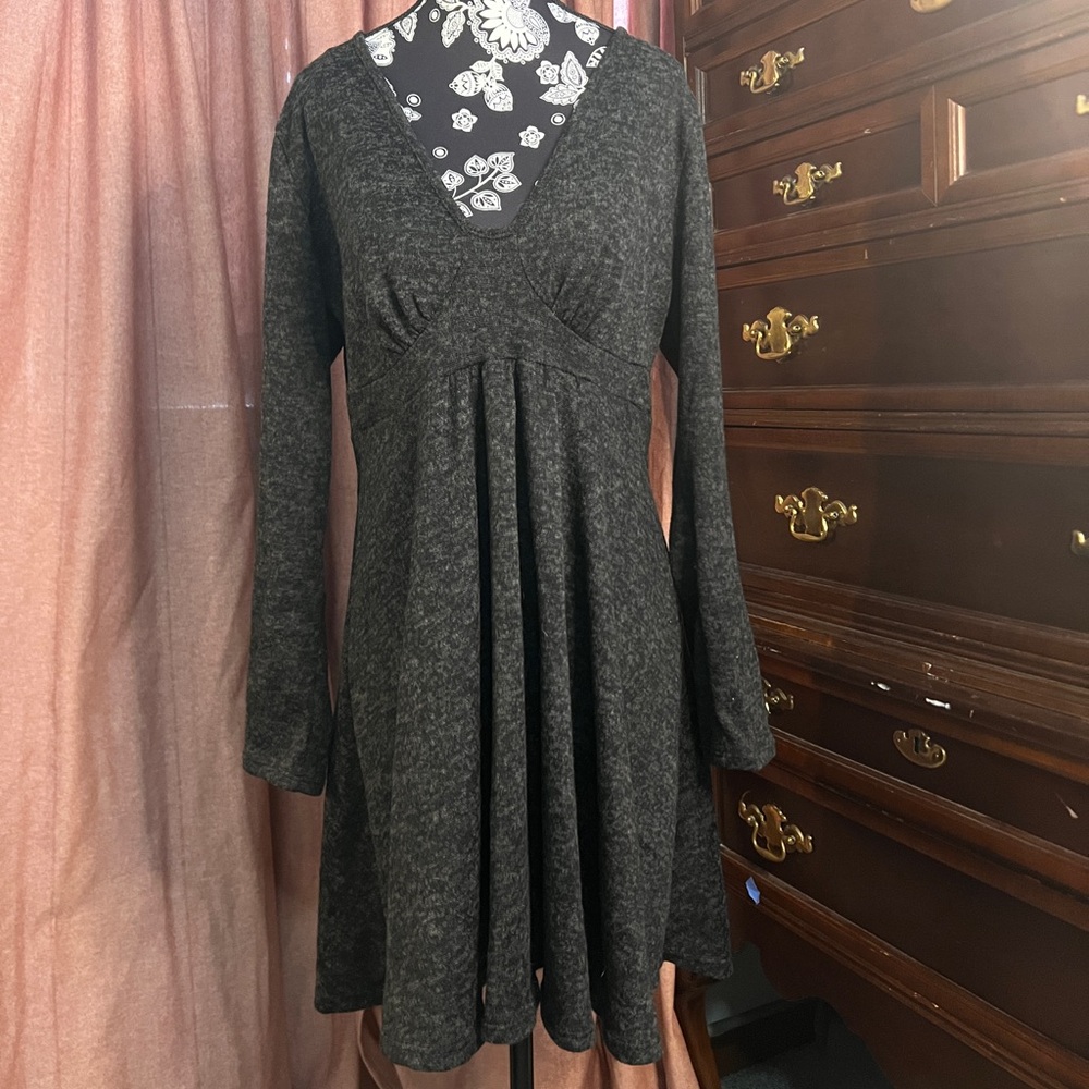 Charlotte Russe Y2K V-Neck Charcoal Long Sleeve Dress